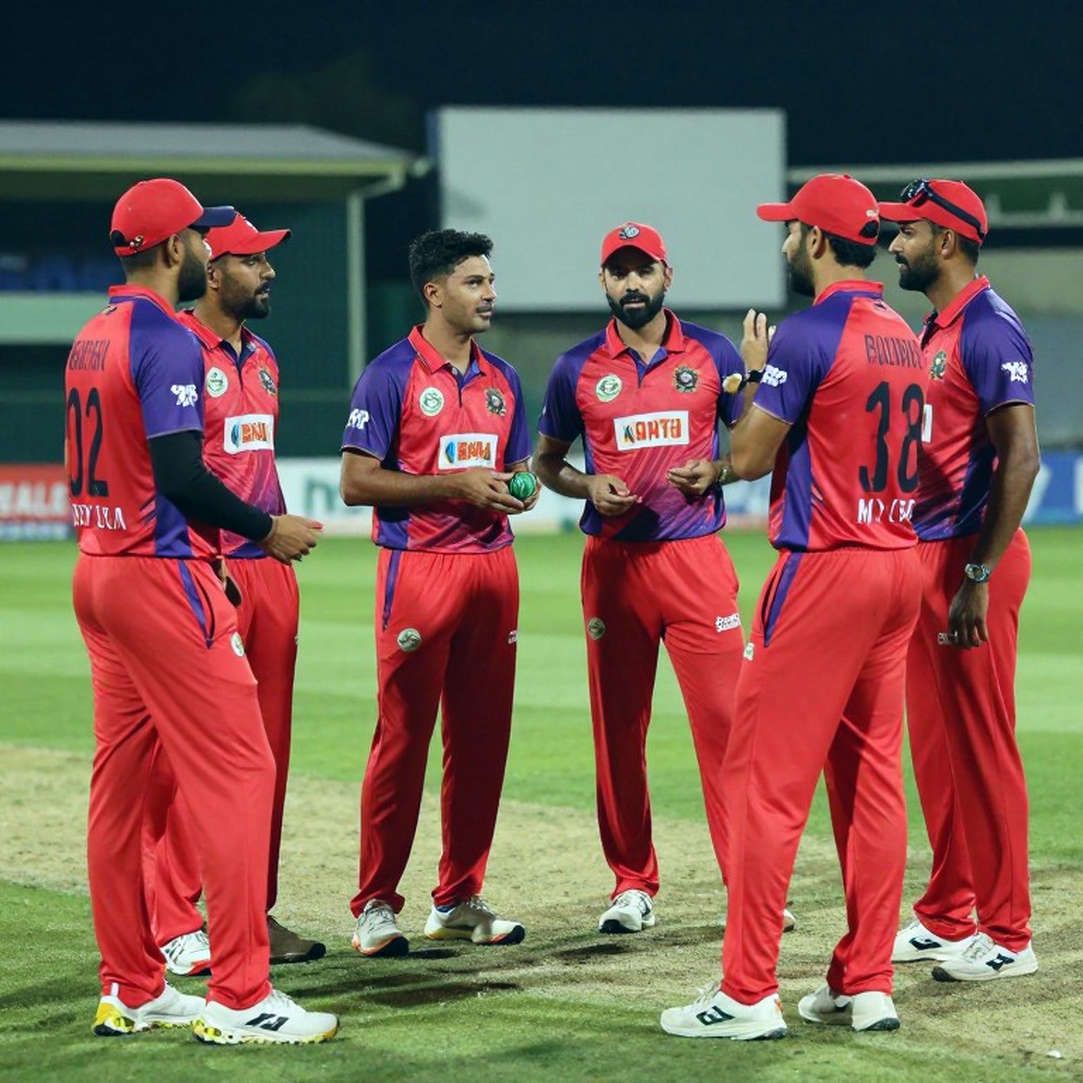 এশিয়া কাপের তিনটি ফাইনাল, একটিই ফাটল: ৩৫তম ওভারের হিসাব এশিয়া কাপের তিনটি ফাইনাল, একটিই ফাটল: ৩৫তম ওভারের হিসাব