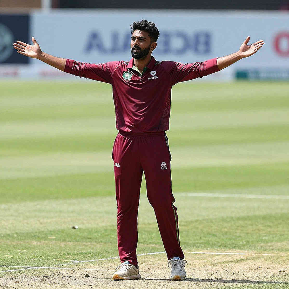 The Invisible Price of the Transfer Window: Middle-Overs Role Scarcity in Asia's Franchise Market The Invisible Price of the Transfer Window: Middle-Overs Role Scarcity in Asia's Franchise Market